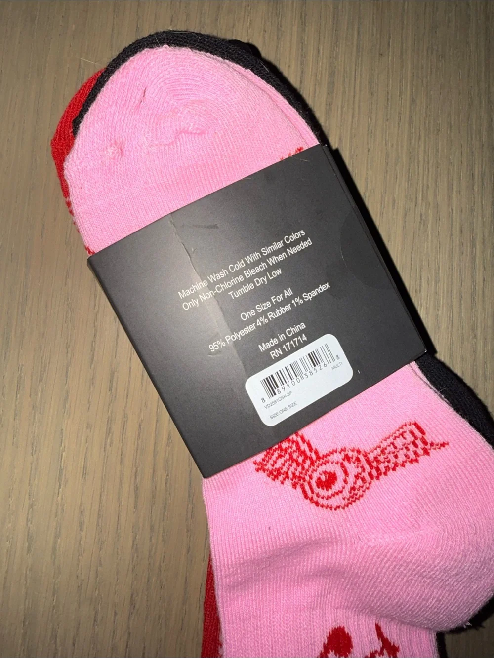 Von Dutch 3 pack of Quarter Socks Brand new pink black and red